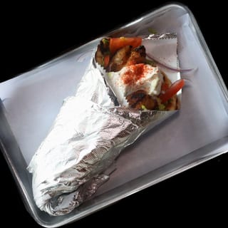 CHICKEN SOUVLAKI PITA