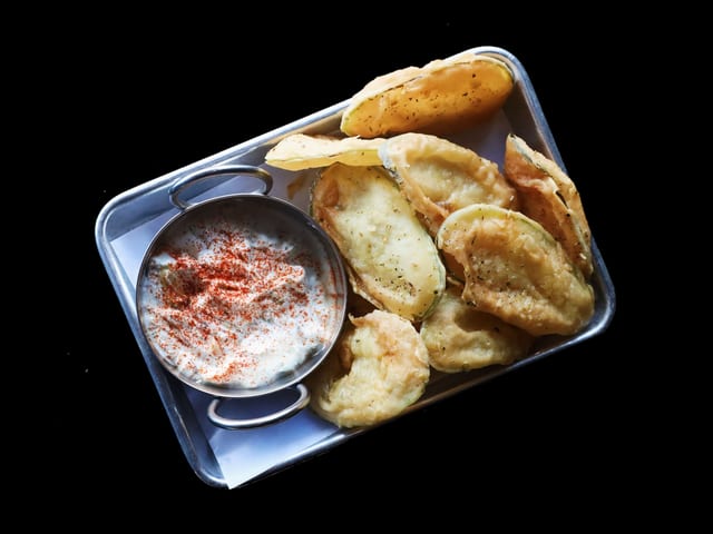ZUCCHINI CHIPS.