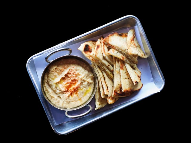 HUMMUS.
